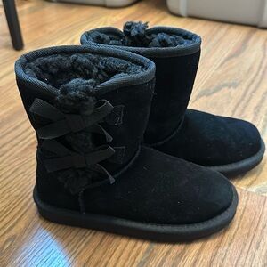 Koolaburra by Ugg - Youth size 1